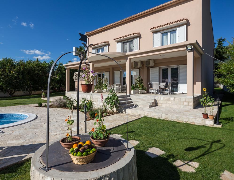 Apartments Raskovic Radanovići Εξωτερικό φωτογραφία