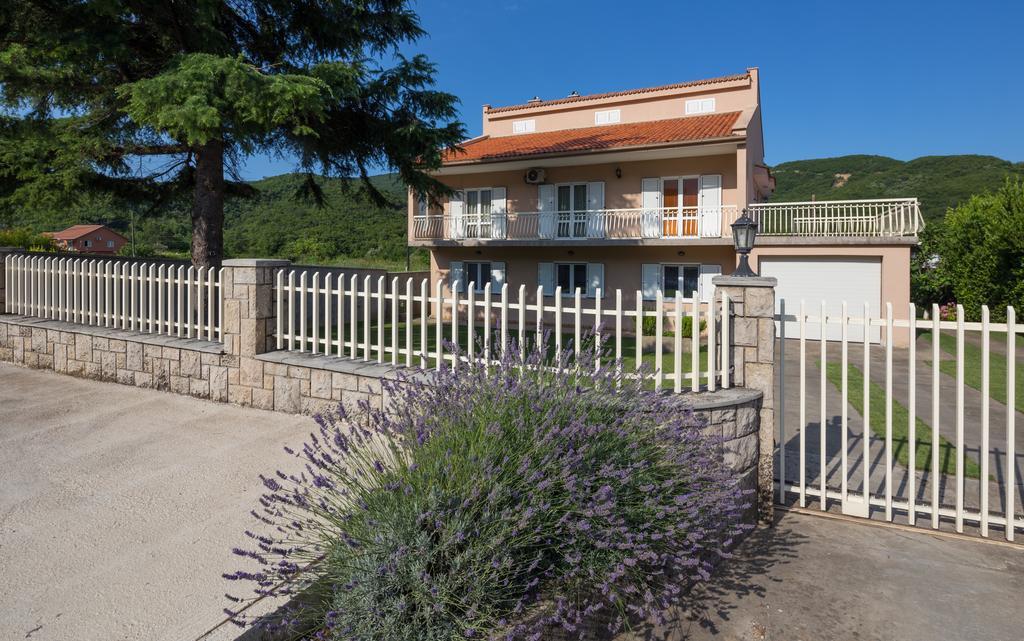 Apartments Raskovic Radanovići Εξωτερικό φωτογραφία