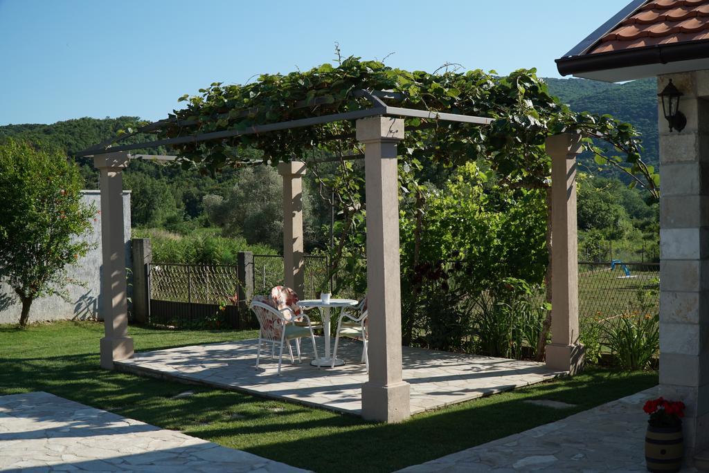 Apartments Raskovic Radanovići Εξωτερικό φωτογραφία