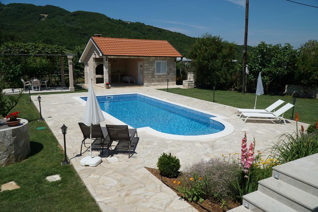 Apartments Raskovic Radanovići Εξωτερικό φωτογραφία